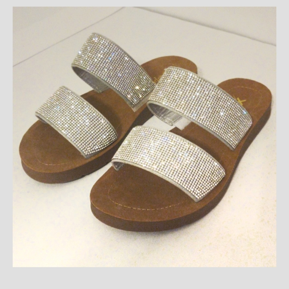 Jewel flats